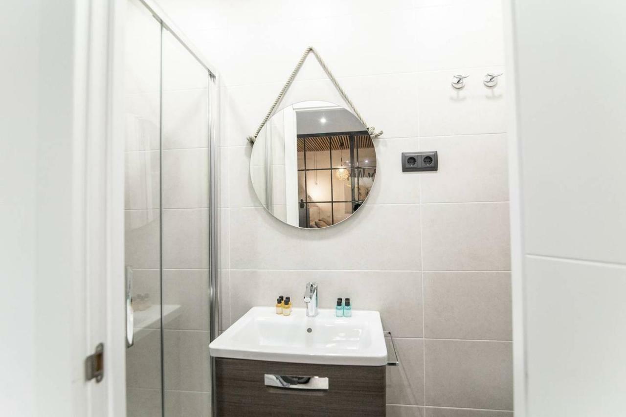 Cozy And Modern Apartment For 4 In Madrid Eksteriør billede